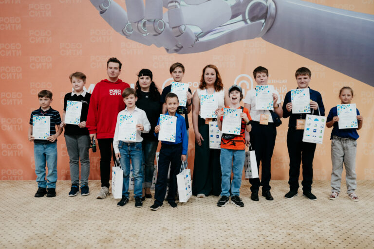 <strong>Итоги Всероссийской онлайн-олимпиады школьников по программированию в Scratch подвели в Подмосковье</strong>